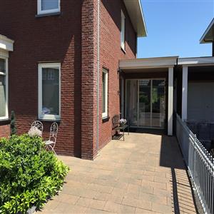 Front side of the apartment with private entrance