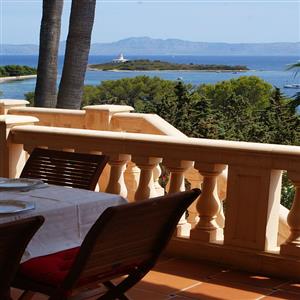 Nice terrace with spectacular views and bar