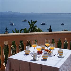 uncovered terrace with amazing views.