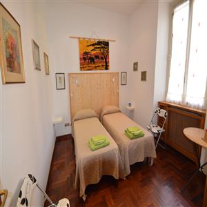 room with two single bed