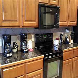 Kitchen features all minor appliances.