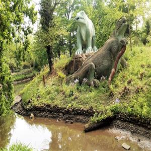 Crystal Palace Park - dinosaurs