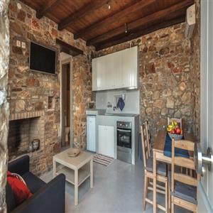 Kitchen and lounge area