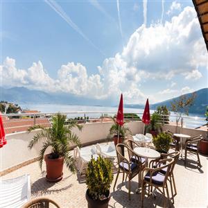 caffe bar sun terace