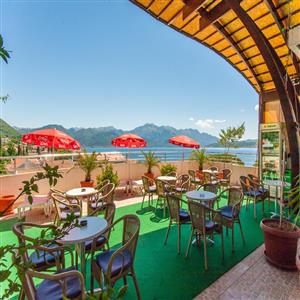 sun terace caffe bar