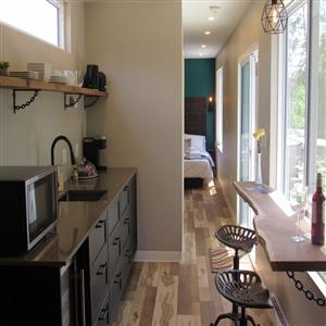 The St Jacobs Suite - kitchenette